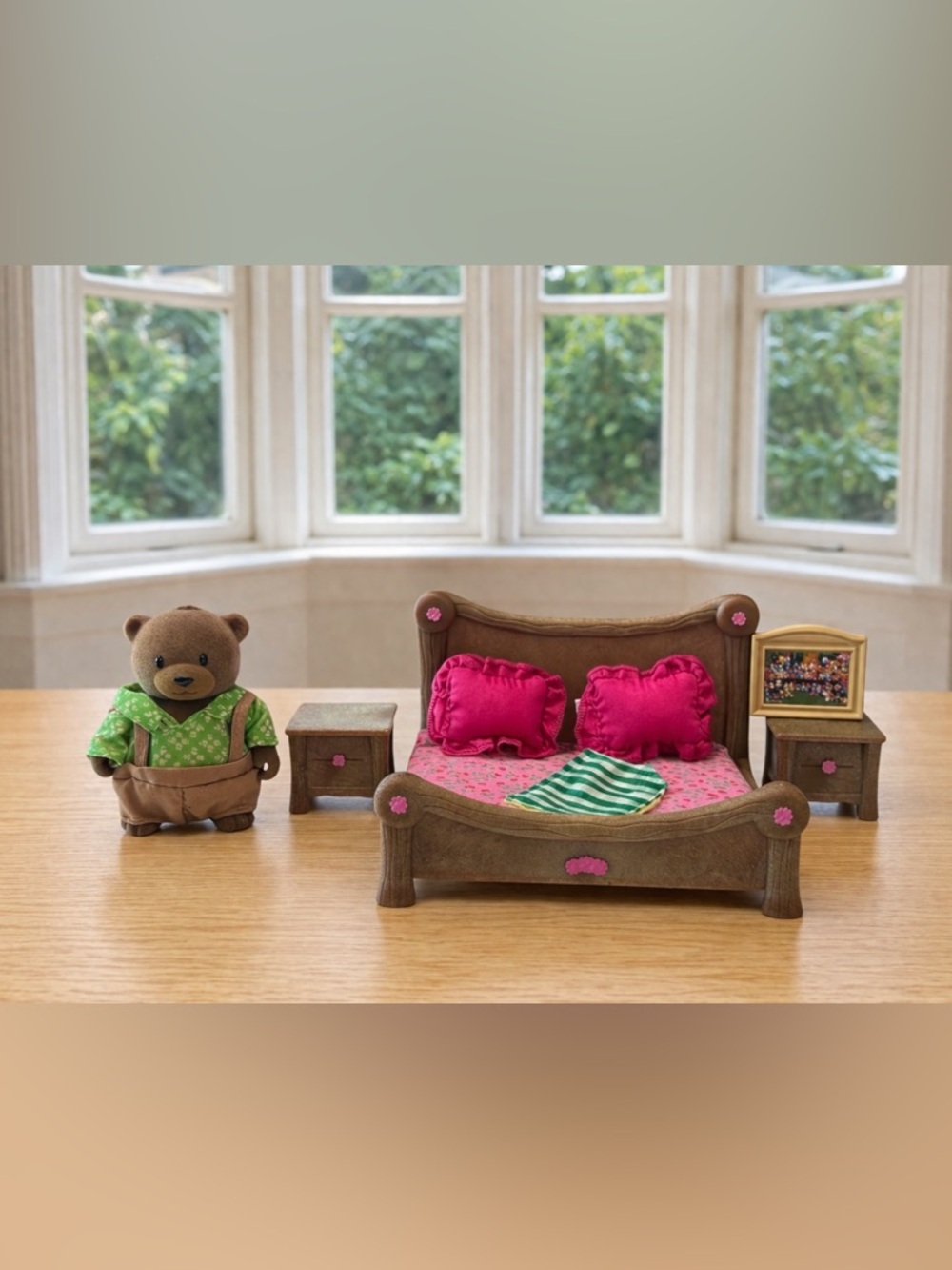Li'l Woodzeez Miniature Furniture Playset Master Bedroom Bed w/Nighstands Pappa
